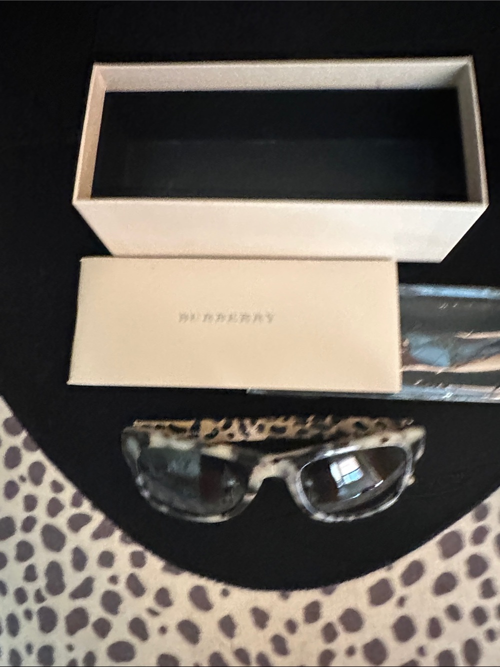 Burberry Tortoiseshell-Pattern Sunglasses with Dark Gray Lenses - Picture 7 of 9